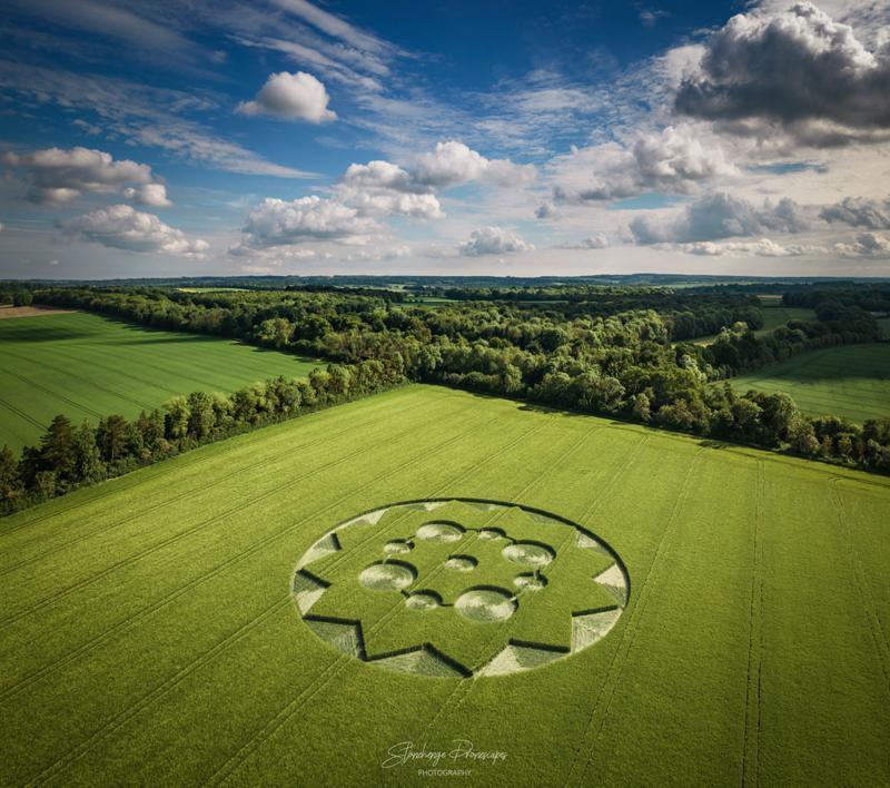 Barton Stacey Belt, Nr South Wonston, Hampshire. Reported 8th June 2021 c:210 feet (64m) diameter IMAGES STONEHENGE DRONESCAPES PHOTOGRAPHY COPYRIGHT 2021