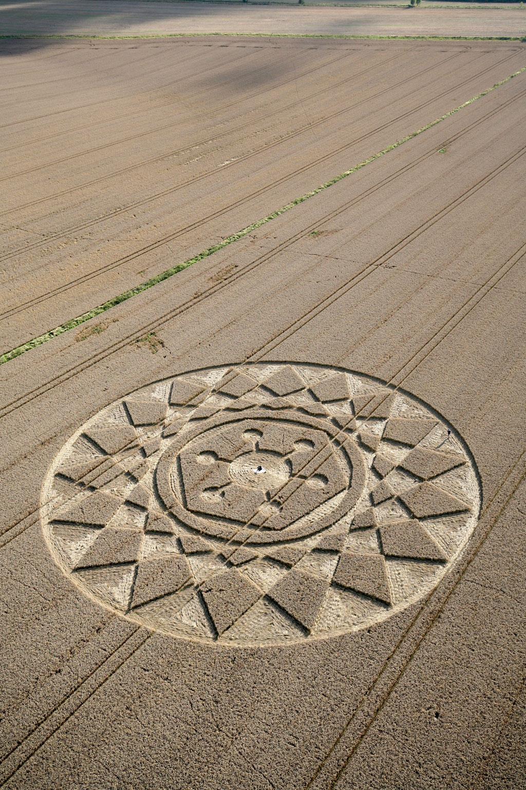 Roundway Hill, Nr Devizes, Wiltshire. 13th August 2023 Wheat c:150 feet (46m) diameter